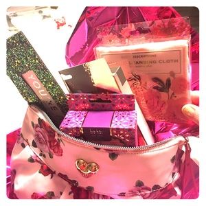 Betcy Johnson Bundled